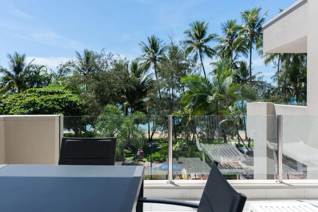 Paringa | Private Beachfront Apartments Palm Cove Australia