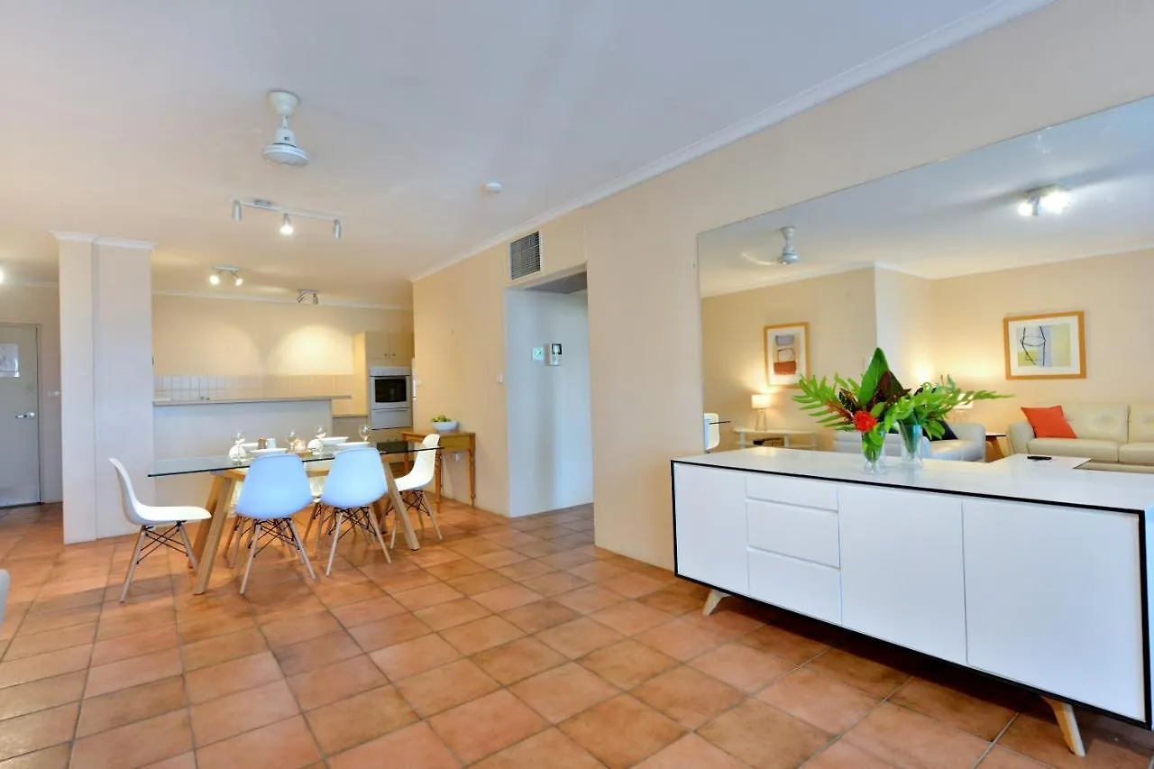Paringa | Private Beachfront Apartments Palm Cove